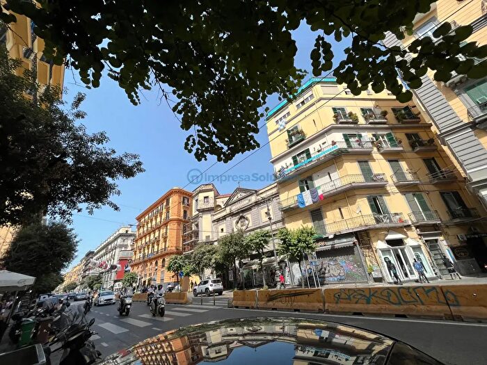 Appartamento monolocale in vendita in Corso Umberto I, Napoli