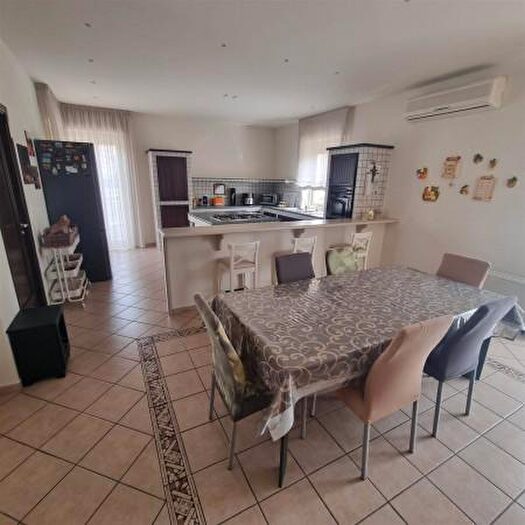 Appartamento con 5 locali in vendita in Via Babaurra, San Cataldo