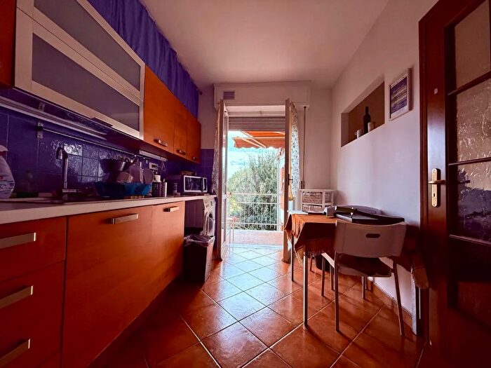 Appartamento quadrilocale in vendita in Via Nave, Sarzana