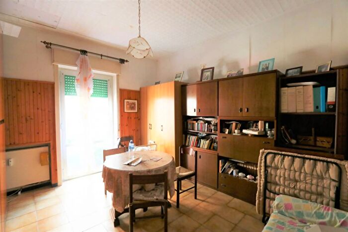 Appartamento con 5 locali in vendita in Via Pierino Negrotto Cambiaso Genova, Genova