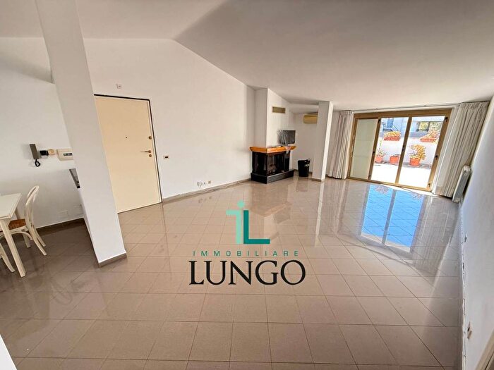 Casa con 5 locali in affitto in Via Alessandro Stradella, Q, Latina