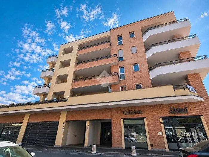 Appartamento bilocale in affitto in Via Fratelli Carando, Bra