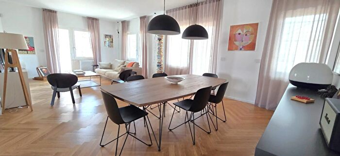 Appartamento con 5 locali in vendita in Viale Imperatore Traiano, Bari