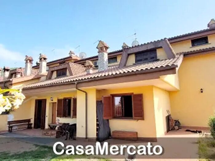 Casa quadrilocale in vendita in Via delle Calcare, Rocca Di Papa