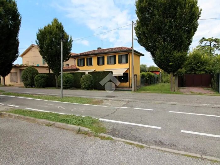 Casa quadrilocale in vendita in Meolo