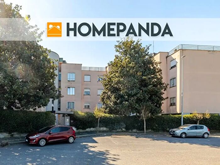 Appartamento trilocale in affitto in Via Cartesio, Roma