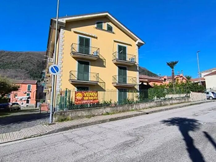 Appartamento quadrilocale in vendita in Via Gaetano Andria, Giffoni Valle Piana