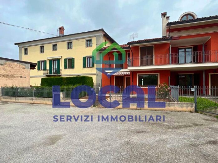 Casa con 6 locali in affitto in Frazione San Rocco, Centro, Busca