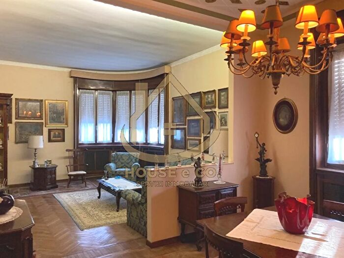 Casa con 5 locali in vendita in Vigevano Centro, Vigevano
