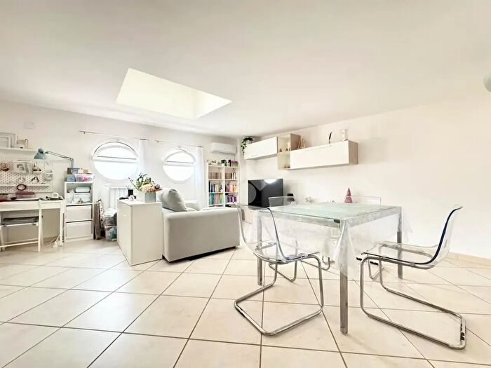 Appartamento bilocale in vendita in Via Cincinnato, Napoli