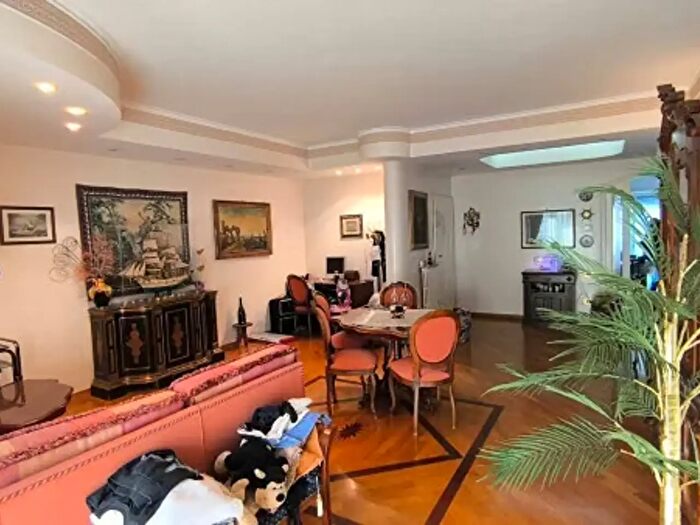 Appartamento quadrilocale in affitto in Trani