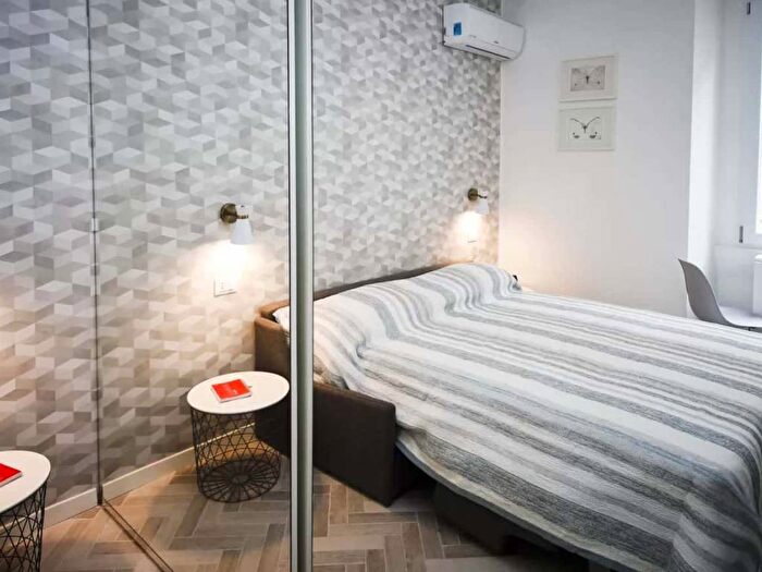 Appartamento in affitto in Viale Bligny, Bocconi, Milano