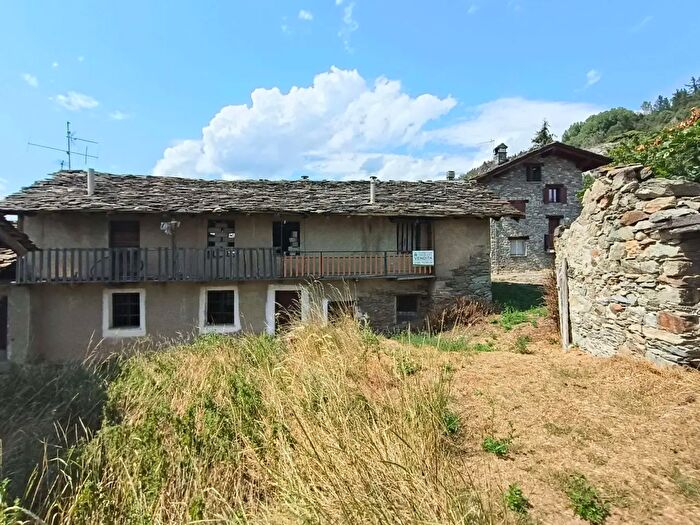 Casa con 10 locali in vendita in Grand Bruson, Saint Denis