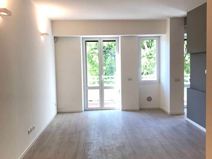 Appartamento trilocale in affitto in Via Ciceri Visconti, Martini Insubria, Milano