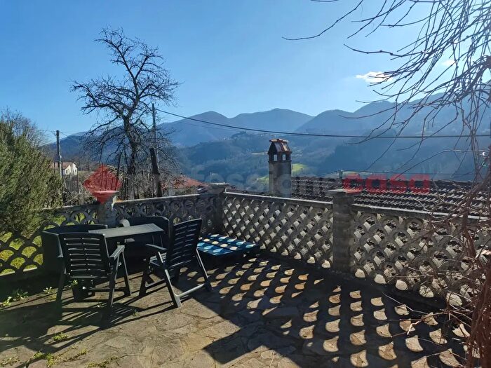 Casa quadrilocale in vendita in Via Umberto I, Piazza Al Serchio