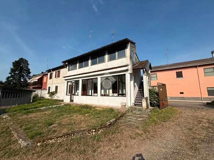 Appartamento quadrilocale in vendita in Vicolo C Colombo, Gravellona Lomellina