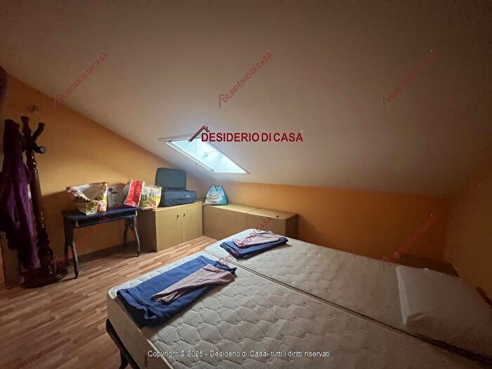 Appartamento trilocale in vendita in Lascari