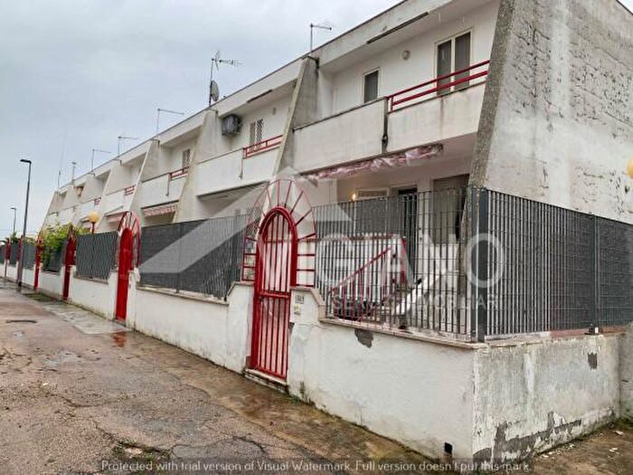 Appartamento quadrilocale in vendita in Viale Mercurio Traversa, Lesina