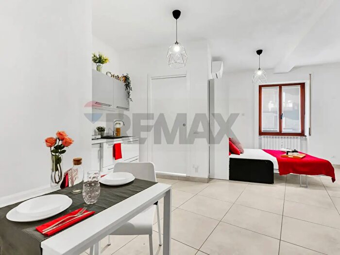 Appartamento monolocale in affitto in Milano