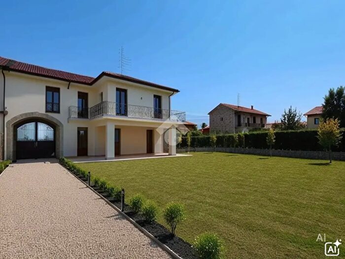 Casa con 6 locali in vendita in Via G Verdi, Tornaco