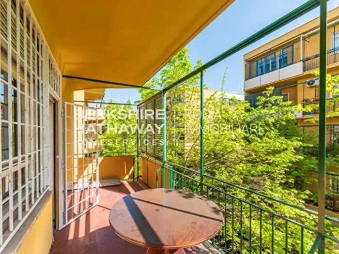 Appartamento con 5 locali in vendita in Via Adolfo Venturi, Roma