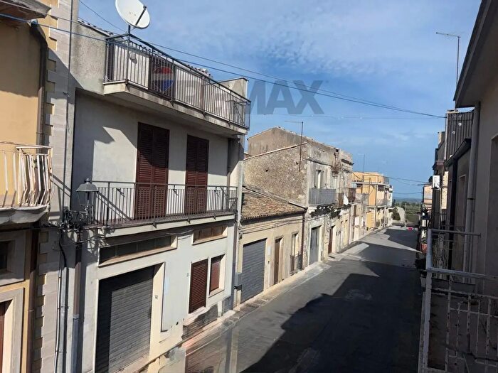 Casa con 5 locali in vendita in Corso Vittorio Emanuele, Buscemi