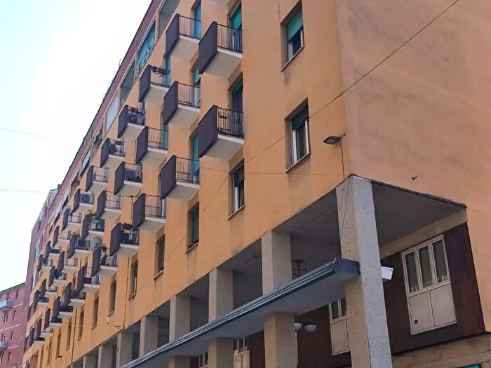 Appartamento trilocale in vendita in Via Ferrarese, Bologna
