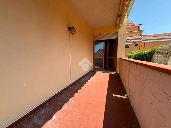 Appartamento quadrilocale in vendita in Via XXIV Maggio, Massa