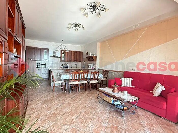 Casa con 5 locali in vendita in Via Cincinnato Snc, Acuto