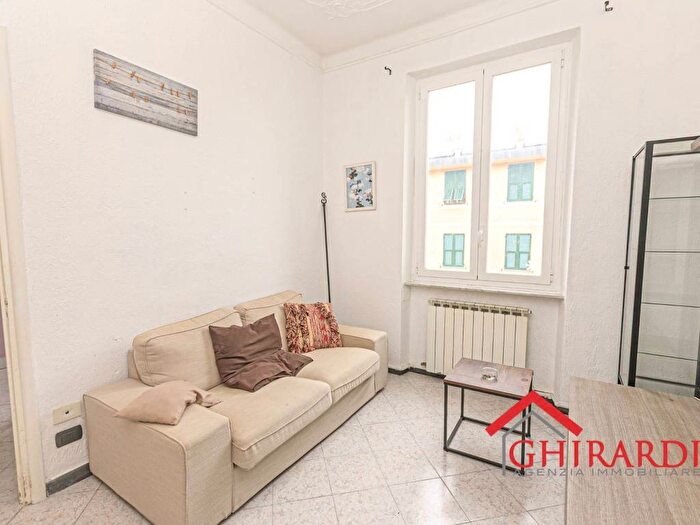 Appartamento bilocale in affitto in Via Andrea del Sarto, Sestri Ponente, Genova