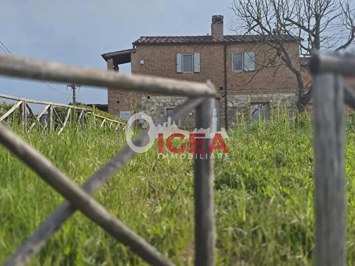 Appartamento quadrilocale in vendita in Monteroni DArbia