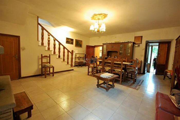 Appartamento trilocale in vendita in Strada Provinciale di Monterchi, Monterchi