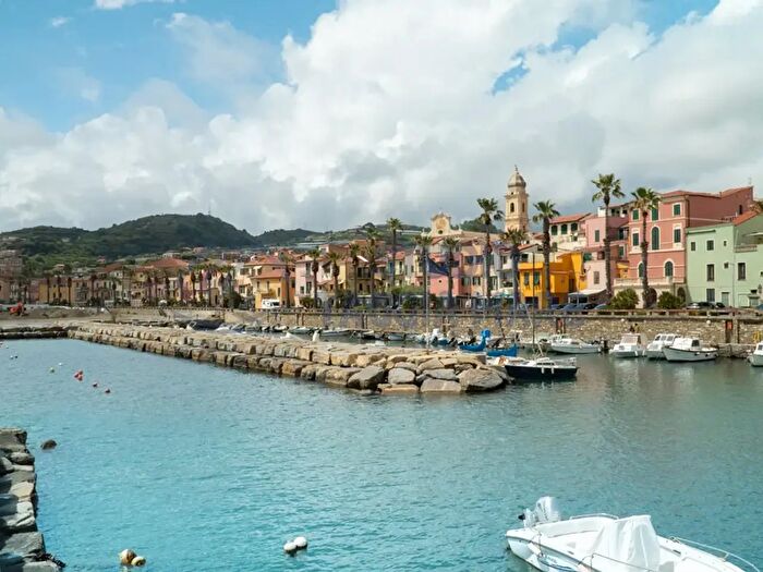 Appartamento monolocale in vendita in Via Giuseppe Mazzini, Riva Ligure