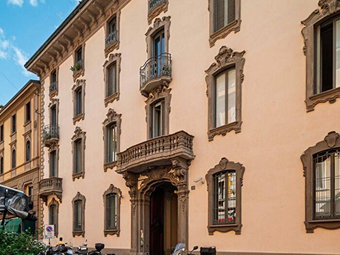 Appartamento trilocale in affitto in Via Felice Casati, Buenos Aires, Milano