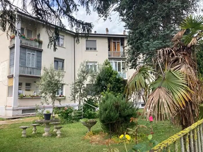 Appartamento trilocale in vendita in Via Ribolle, Forli