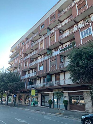 Appartamento quadrilocale in affitto in Viale Ofanto, Immacolata, Foggia