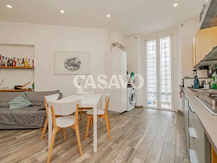 Appartamento quadrilocale in vendita in Via Giuseppe La Farina, Milano