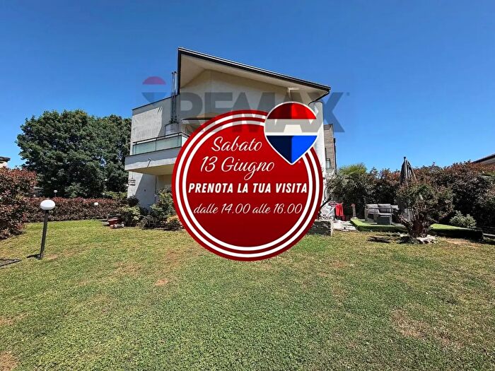 Casa quadrilocale in vendita in Via Liberta, Cugliate Fabiasco
