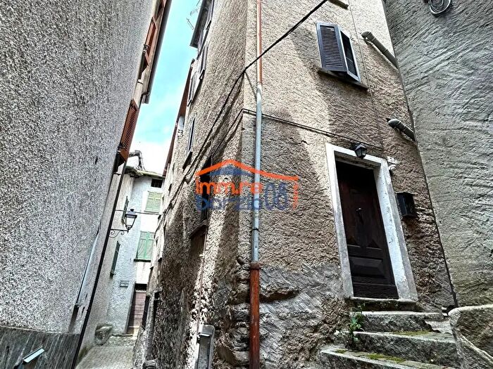 Casa quadrilocale in vendita in Premana