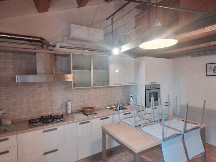 Appartamento trilocale in affitto in Via Conero, Centro, Osimo