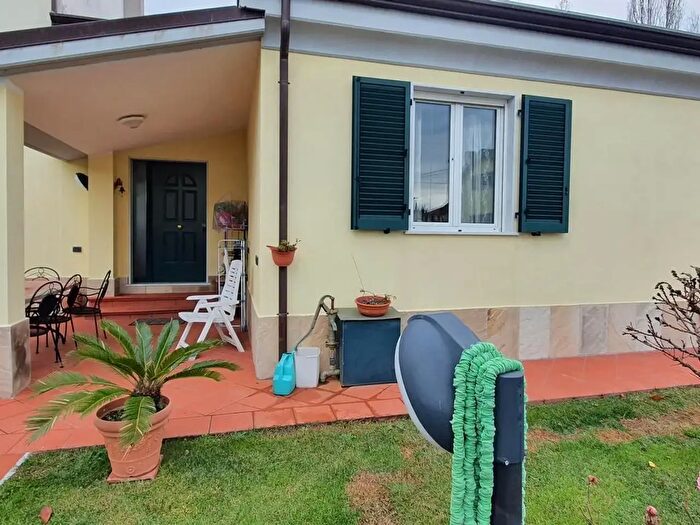 Appartamento trilocale in affitto in Arcola