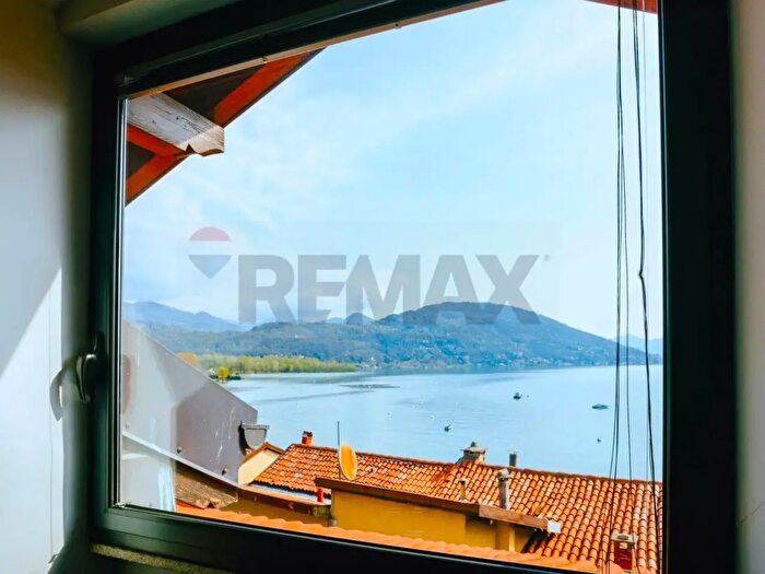 Casa con 5 locali in vendita in Feriolo Via Carlo Segù, Baveno