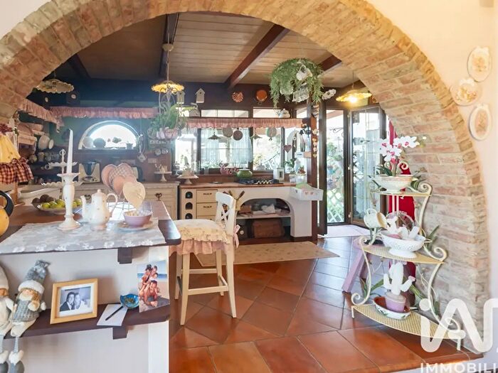 Appartamento quadrilocale in vendita in Viale Guido Baccelli, Chianciano Terme