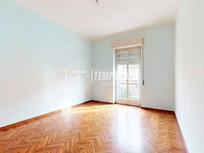 Appartamento trilocale in vendita in Via San Marino, Torino