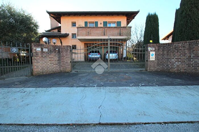 Casa con 5 locali in vendita in Via Pio Paschini, Premariacco