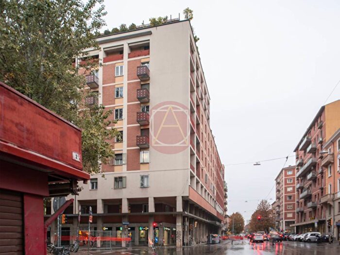 Appartamento con 5 locali in affitto in Piazza dellUnità, Bolognina, Bologna