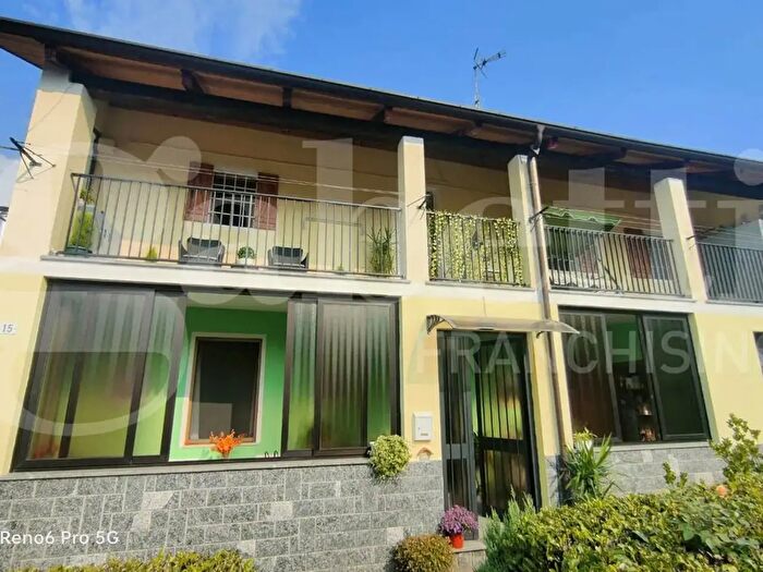 Casa quadrilocale in vendita in Via Colombino, Netro