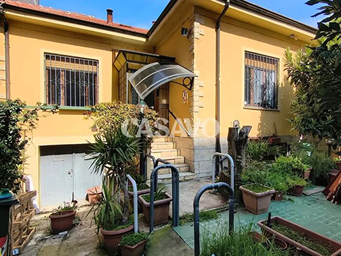 Casa quadrilocale in vendita in Via Francesco Rismondo, Torino