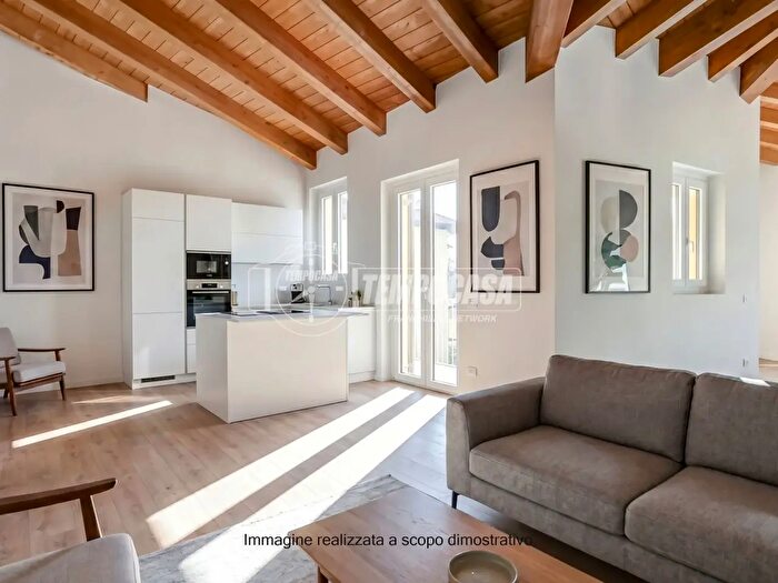 Appartamento bilocale in vendita in Via San Antonio, Luino