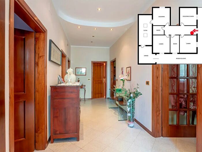 Appartamento con 5 locali in vendita in Via San Quirico, Campi Bisenzio